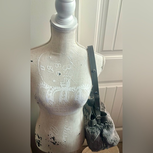 NEW Kate Spade Marti Gray Faux Fur Leather Small Bucket Satchel Handbag - Picture 2 of 16